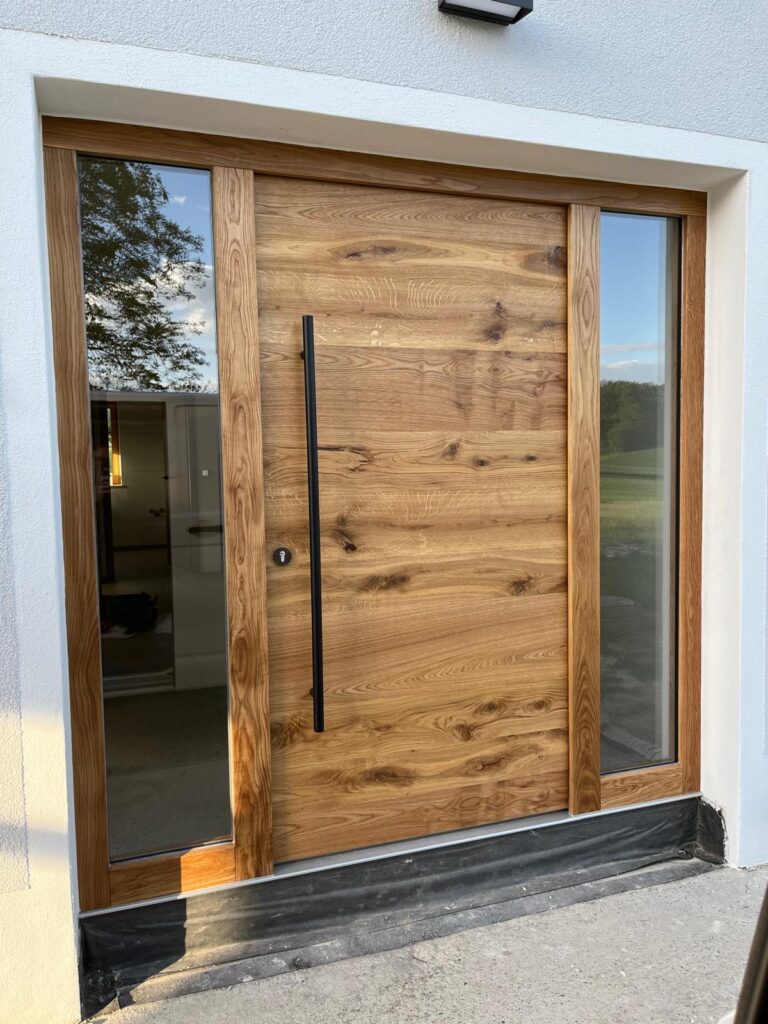 Haustüre aus Eiche in Ortenburg vom Schreiner