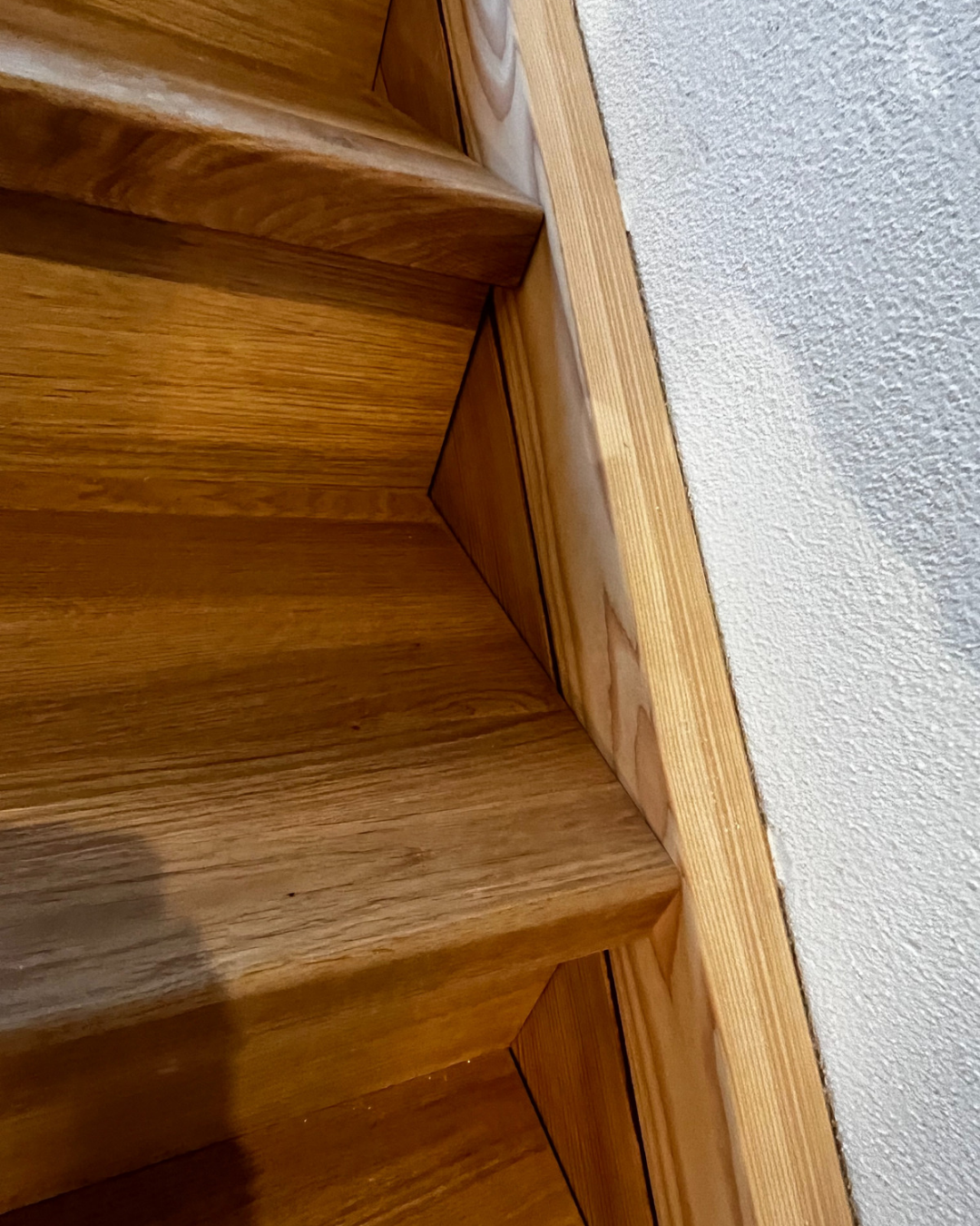 Treppenaufdoppelung nach Kernsanierung in Passau vom Schreiner